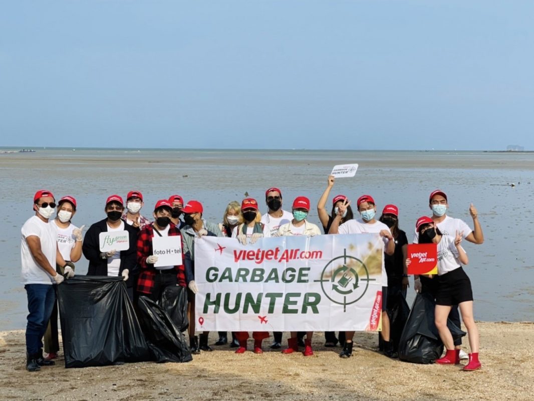Thai Vietjet establishes 'Garbage Hunter' campaign for removal of 5 tons of Garbage from oceans, rivers and canals in