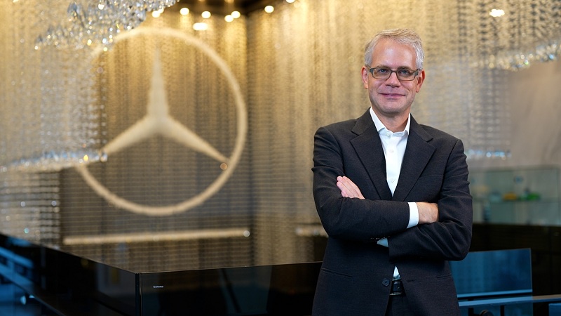 LINE ตอกย้ำบทบาทแพลตฟอร์มขับเคลื่อนธุรกิจออนไลน์ พิชิตใจลูกค้า ชูความสำเร็จ Mercedes-Benz กับกลยุทธ์ยึดลูกค้าเป็นศูนย์กลาง
