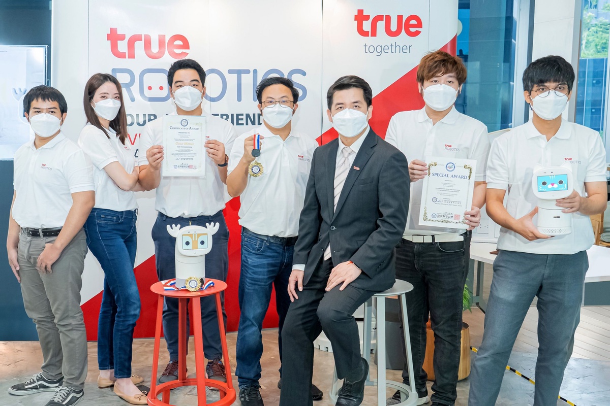 นวัตกรทรู นำหุ่นยนต์ไทย Home Robot กระหึ่มเวทีโลกอีกครั้ง คว้าแชมป์เหรียญทอง และอีกหนึ่งรางวัลพิเศษ ใน World Invention Innovation Contest