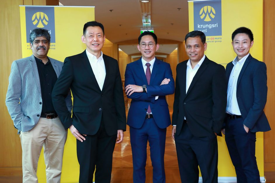 Krungsri welcomed executives from National Bank of Cambodia and Hattha Bank