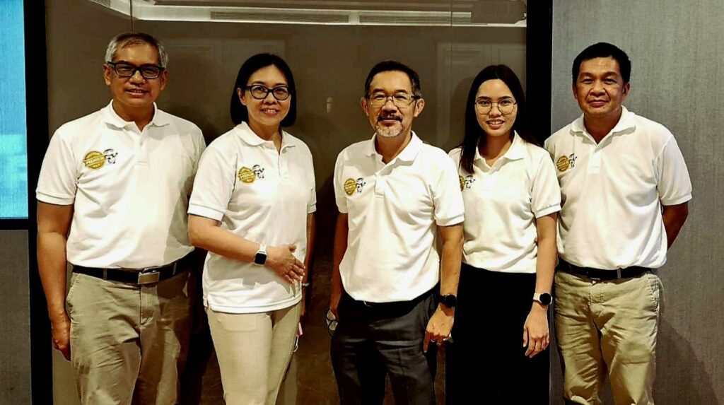 CUVET's Saraburi Premium Milk Business Model to Promote Thai Dairy Farmers' Competitiveness in the Global