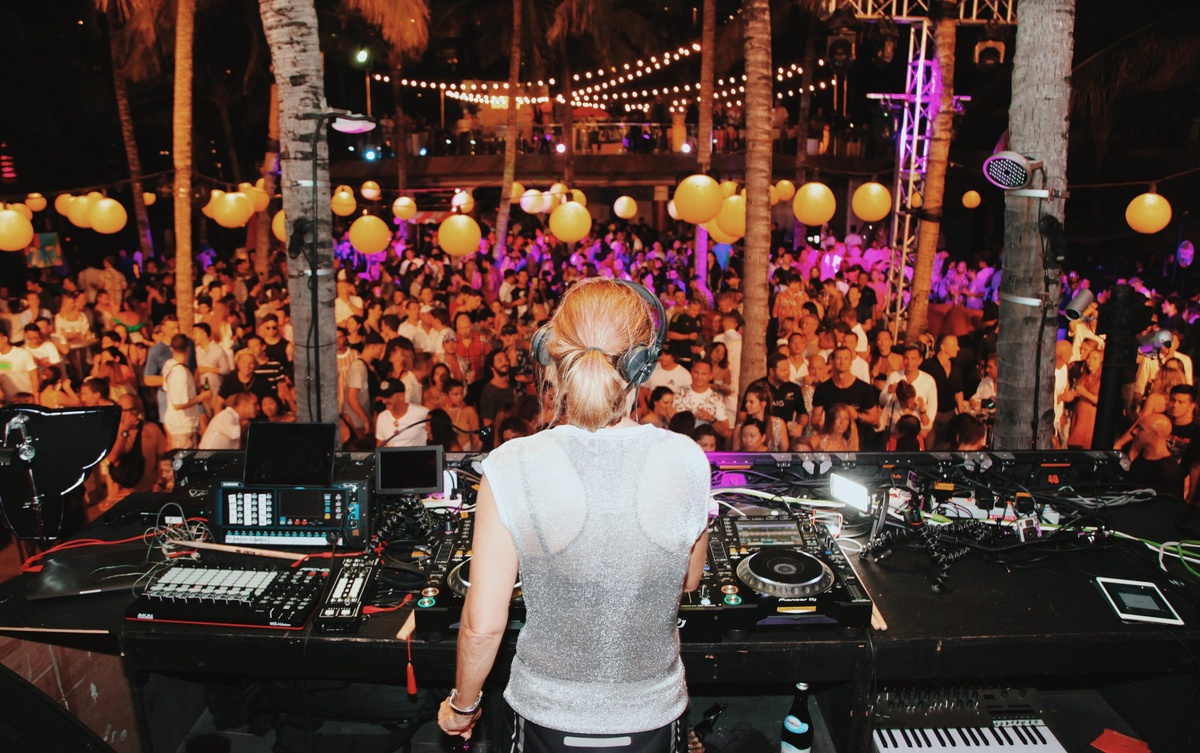 W BALI - SEMINYAK BRINGS THE ANNUAL HAPPENING OF THE YEAR: SUMMER SOUNDWAVE 2023