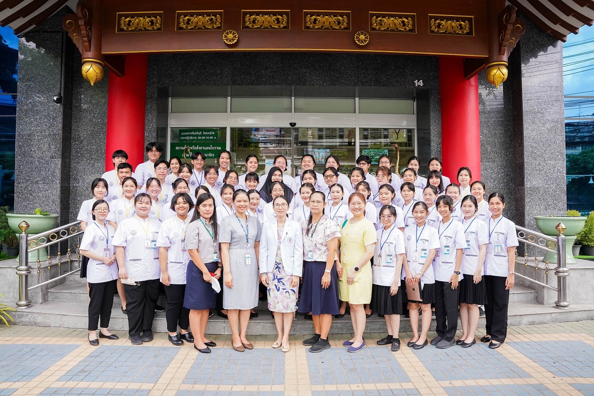 คลินิกการแพทย์แผนจีนหัวเฉียว ให้การต้อนรับคณะอาจารย์และนักศึกษาหลักสูตรแพทย์แผนไทยประยุกต์ มหาวิทยาลัยมหิดล