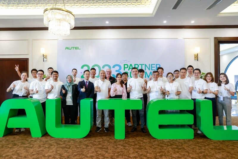 Autel Hosts Partner Summit in Vietnam, Supercharging Diagnostic and EV Charger Success