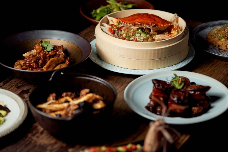 ลิ้มรสอาหารจีนกวางตุ้งรังสรรค์ตามฤดูใบไม้ร่วงและฤดูหนาวที่ห้องอาหาร Mott 32 Bangkok