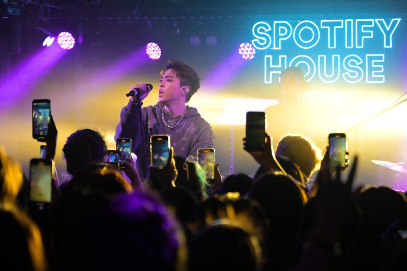 ศิลปินเกาหลี Sam Kim, So!YoON! และ JUNNY เฉิดฉายในโชว์ 'K-Night' ของ Spotify ที่งาน SXSW Sydney