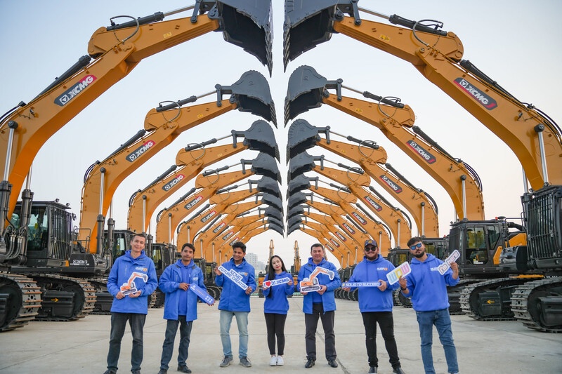 XCMG Excavator Showcases Commitment to High-Value Services and Intelligent Manufacturing at Apprentice Experience