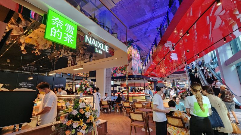 ครั้งแรกในไทย!! Naixue แบรนด์ชาจีนชื่อดังระดับไฮเอนด์ บุกเปิดร้านแห่งแรก ป้ายยาสายชานม สร้างปรากฏการณ์ต่อคิวยาวเหยียดที่เอ็มสเฟียร์