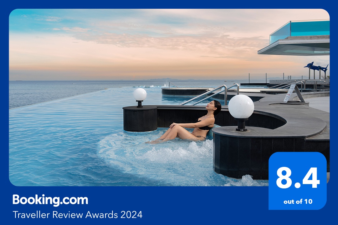 Royal Cliff Hotels Group Honored with the Prestigious Booking.com Traveller Review Awards 2024