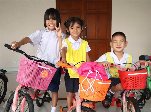 GIFTS OF HAPPINESS FROM CENTARA GRAND HUA HIN FOR BETTER FUTURE OF UNDERPRIVILEGED CHILDREN