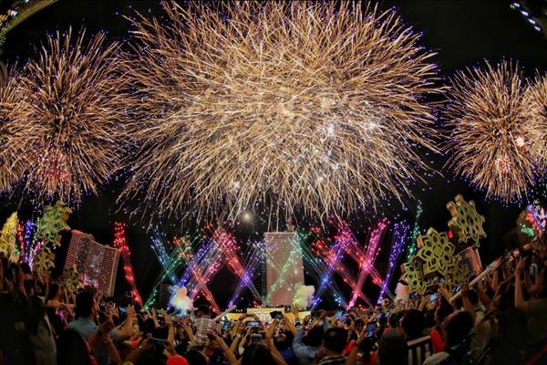 นิทรรศการภาพ การแสดงพลุงาน Amazing Thailand Countdown 2020 ณ ไอคอนสยาม สุดยอดไฮไลท์การแสดงพลุปีใหม่ที่สร้างชื่อเสียงกล่าวขานไปทั่วโลก