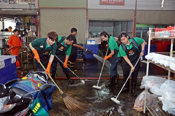 ซีพีเอฟ รวมพลังชาวงามวงศ์วาน ในกิจกรรม Big Cleaning Day CP ร่วมใจ ใส่ใจ พัฒนาตลาดงามวงศ์วาน สร้างสรรค์เพื่อคุณภาพชีวิตของชุมชน
