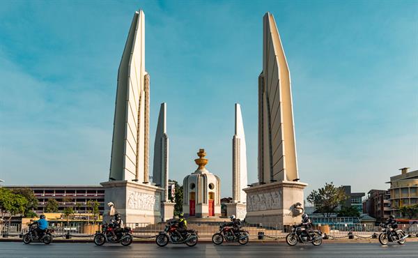 รอยัล เอนฟิลด์ พานักขี่มอเตอร์ไซค์สัมผัสการขับขี่ที่แท้จริง บนเส้นทางสู่จังหวัดเหนือสุดแดนไทย ในทริป Tour of Thailand 2020