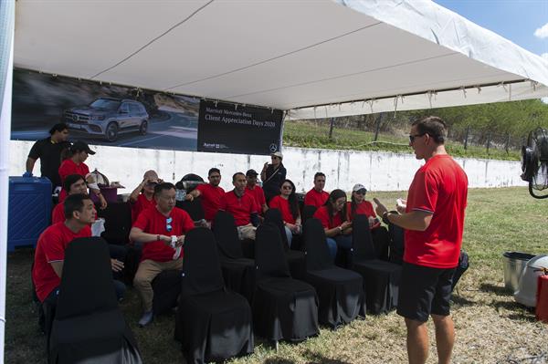 เมอร์เซเดส-เบนซ์ ย้ำภาพผู้นำด้านการขับขี่ระดับโลก จัดกิจกรรมขับขี่ปลอดภัยใน Marriott Mercedes-Benz Client Appreciation Days 2020 ขนทัพรถหรูกว่า 24 รุ่นร่วมทดสอบที่สนามพีระเซอร์กิต
