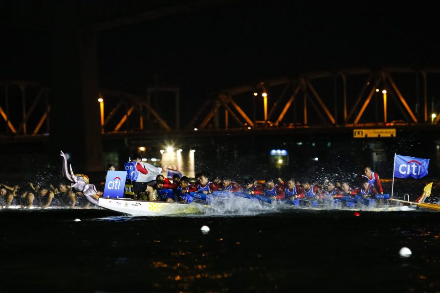 การแข่งขันเรือยาวช้างไทย และเทศกาลริมน้ำ เปิดฉากขึ้นแล้วในกรุงเทพฯ