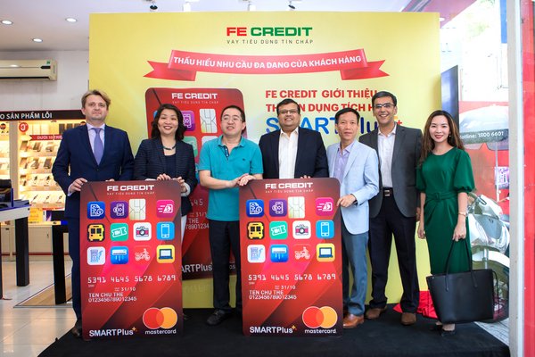 FE Credit launches the revolutionary Combo Pack card - Smart Plus 