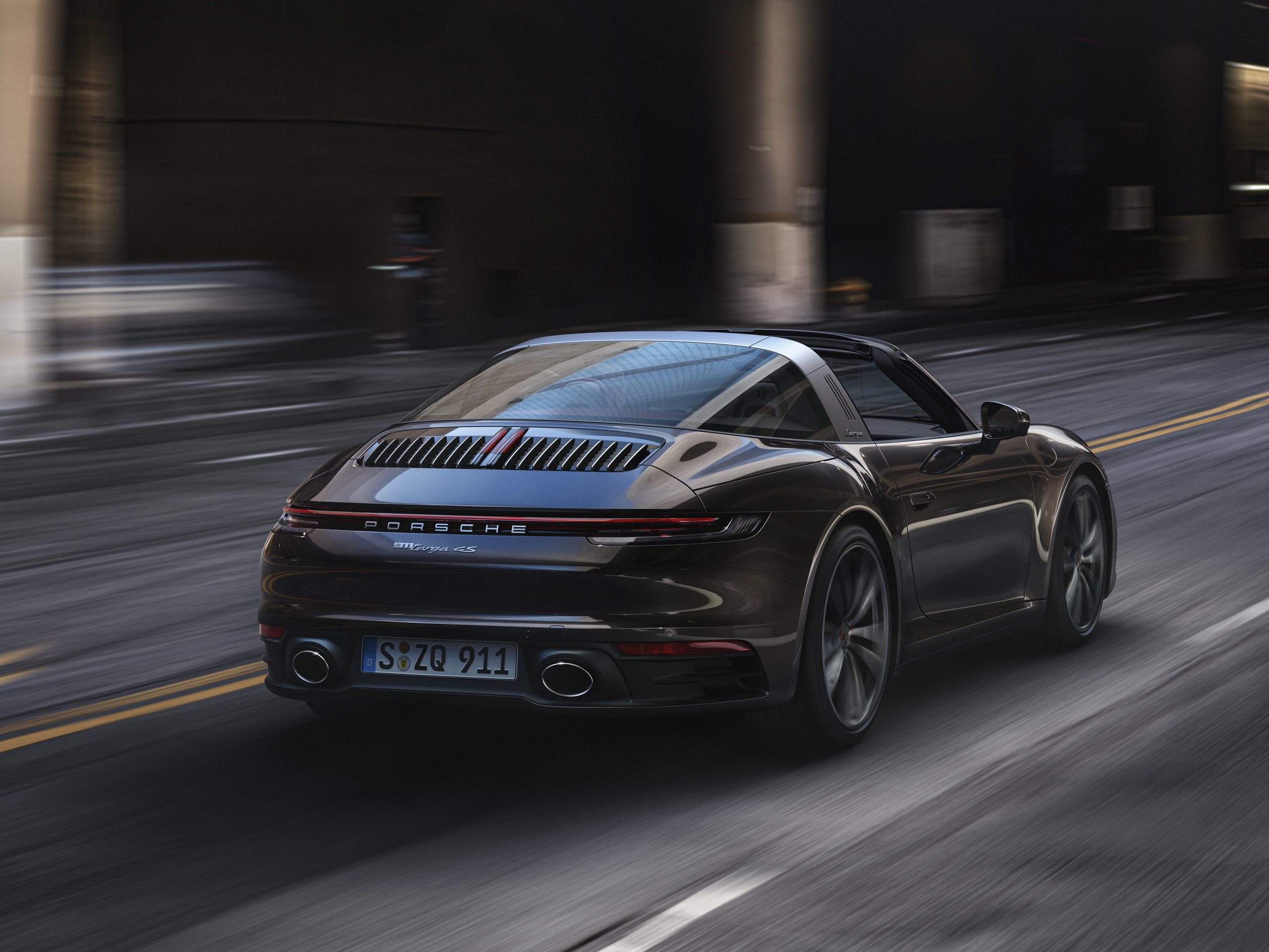 หรูหรา สง่างาม โดดเด่นไร้ที่เปรียบ: ปอร์เช่ 911 ทาร์กา ใหม่ (The new Porsche 911 Targa)