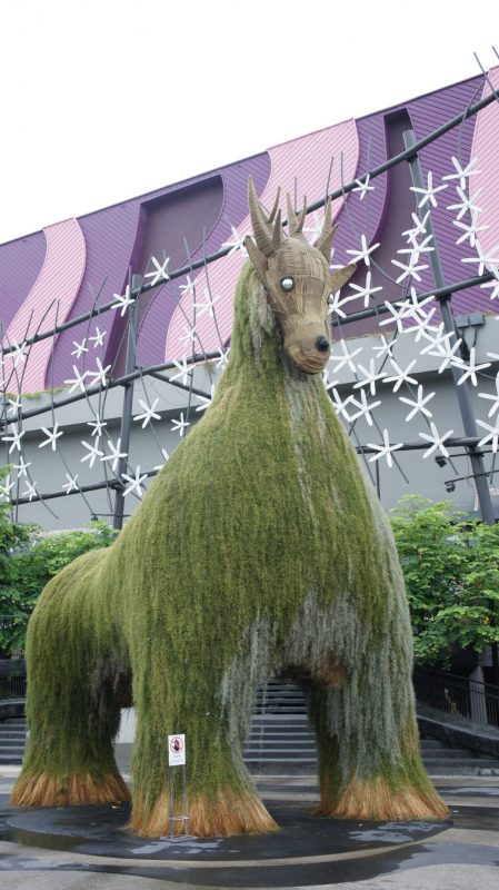 'เซ็ลทรัลพลาซา เชียงราย ชูคุณค่างานศิลป์ท้องถิ่น เติมสีสันให้กับเมืองจัดแสดง โตยักษ์ ประติมากรรมสัตว์มงคล ผลงานออกแบบโดย โลเล-ทวีศักดิ์ ร่วมกับทีมงานดอยตุง