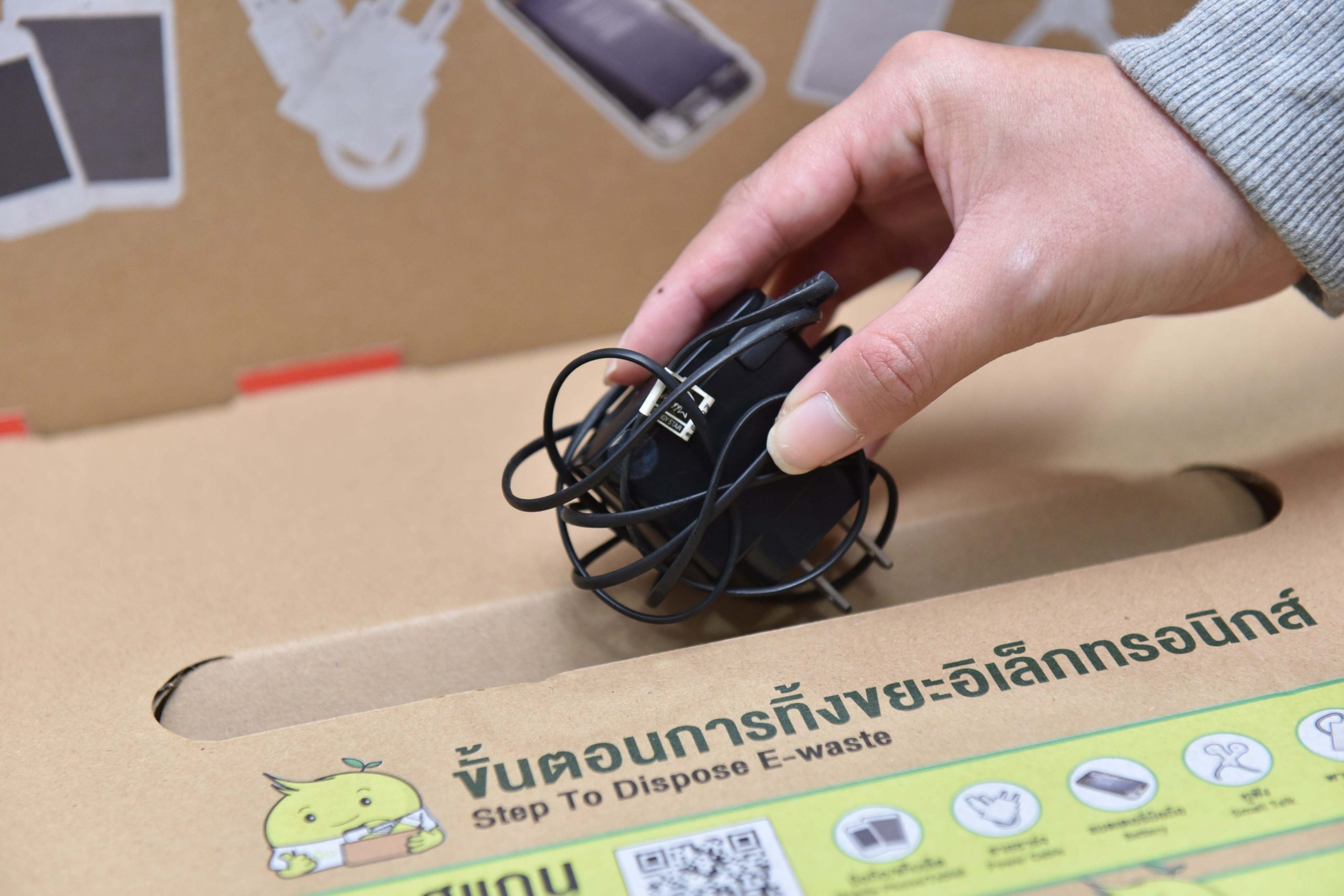 เอไอเอส จับมือ ภาคีเครือข่ายความยั่งยืน TRBN โดย 9 บริษัทจดทะเบียน ดึงพลังพนักงานกว่า 20,000 คน ร่วมปฏิบัติการ คนไทยไร้ E-Waste