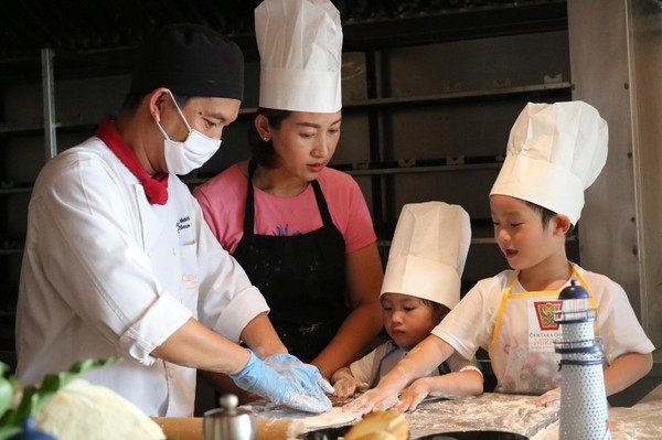 เปิดโลกการเรียนรู้ ศิลปะการทำอาหารสำหรับคุณหนูๆ และครอบครัว @โคสต์บีชคลับแอนด์บิสโทร พัทยา