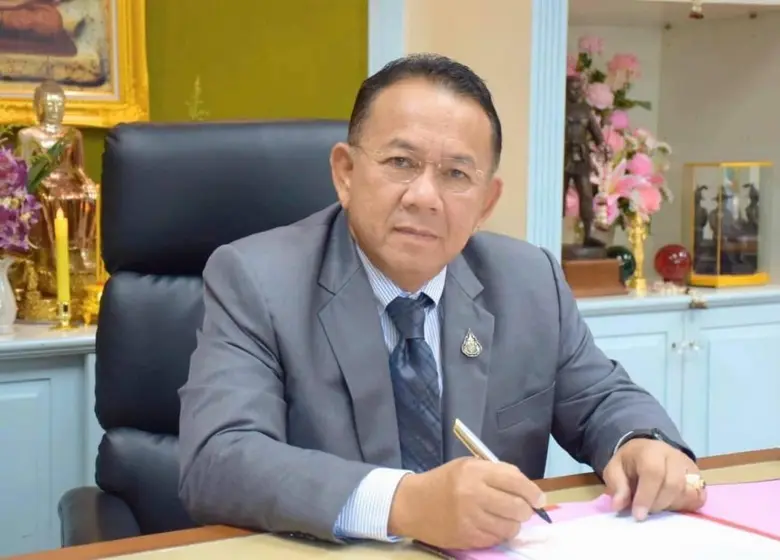 กรมประมง..เปิดควบรวมใบอนุญาตทำการประมงพาณิชย์ บรรเทาความเดือดร้อนพี่น้องชาวประมงจากสถานการณ์ COVID-19  ตามนโยบายรัฐบาล