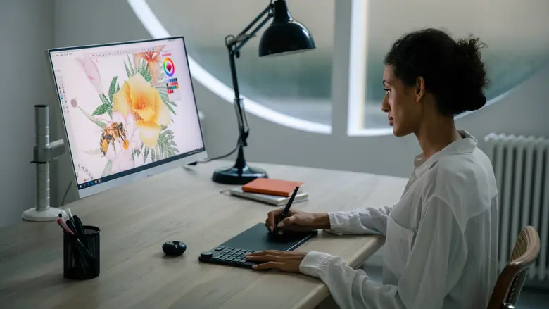 Huion KD200 แท็บเล็ตพร้อมปากกาและคีย์บอร์ด คว้าสามรางวัลออกแบบระดับนานาชาติ