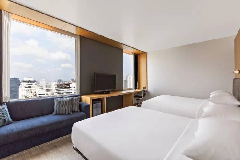 อลอฟท์ กรุงเทพ สุขุมวิท 11 นำเสนอห้องพักแบบ connecting rooms ที่ตอบโจทย์การกักตัวแบบคู่รักและครอบครัวที่กรุงเทพ พร้อมให้ส่วนลดพิเศษสำหรับสมาชิก