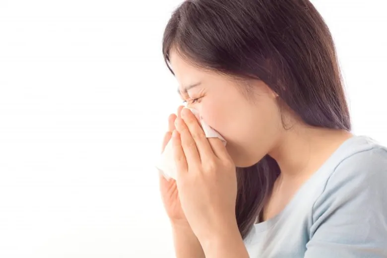 ความแตกต่างระหว่าง โรค Covid 19 และไข้หวัดใหญ่ ในช่วงหน้าหนาว