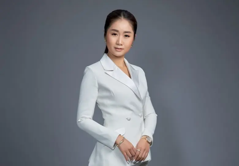 เปิดวิสัยทัศน์ผู้หญิงเก่ง "ไหมฟ้า คำมุงคุณ" จากเด็กเรียนแถวหน้า  สู่การยืนหยัดพัฒนาโมเดลธุรกิจการศึกษายุคดิจิทัล