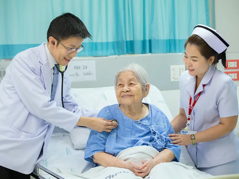 ยันฮี ทุ่มทุนขยายศูนย์ผู้สูงอายุ รองรับบริการ 24 ชม.