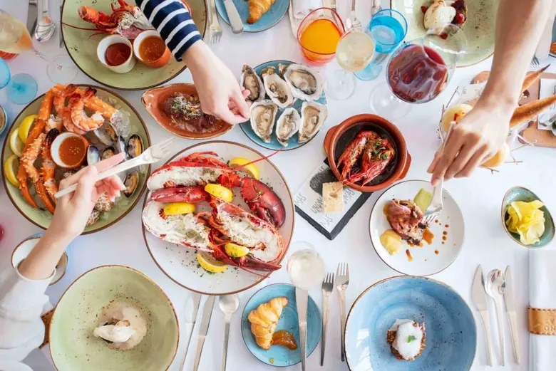 ตำนานหนึ่งเดียวกับบุฟเฟ่ต์แชมเปญบรั้นช์ใจกลางกรุงฯ สุดพรีเมียม ณ ห้องอาหารอูโนมาส โรงแรมเซ็นทาราแกรนด์ฯ เซ็นทรัลเวิลด์