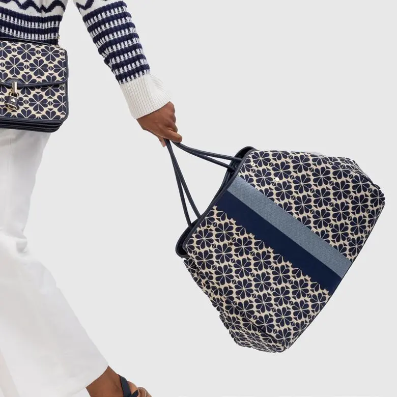 เคท สเปด นิวยอร์ก เปิดตัวคอลเล็คชั่น SPRING 2021 ถ่ายทอดเรื่องราวแห่งท้องทะเล สู่การรังสรรค์แฟชั่นไอเท็มสุดชิค