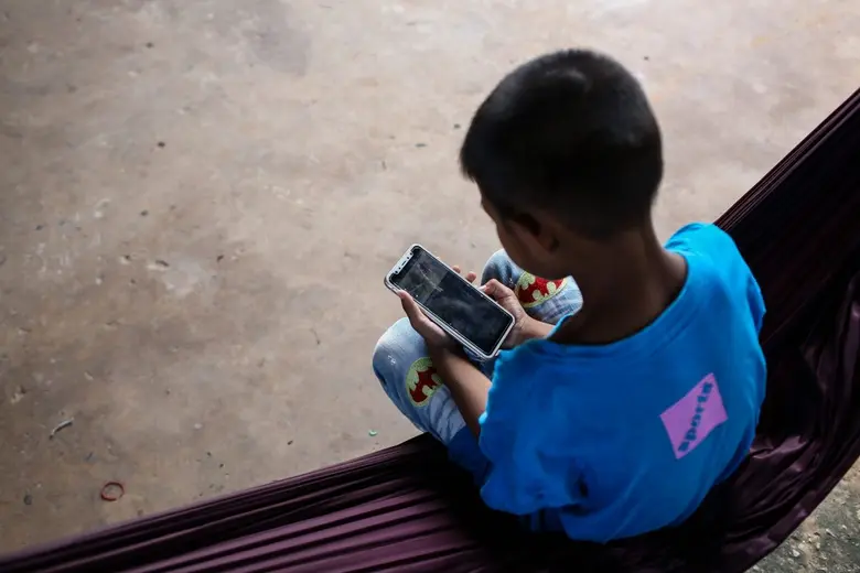 ยูนิเซฟชี้เด็กและเยาวชนอย่างน้อย 1 ใน 7 คน ทั่วโลกเสี่ยงต่อปัญหาสุขภาพจิต จากการที่ต้องอยู่แต่ในบ้านเกือบทั้งปีตามมาตราการควบคุมการแพร่ระบาด