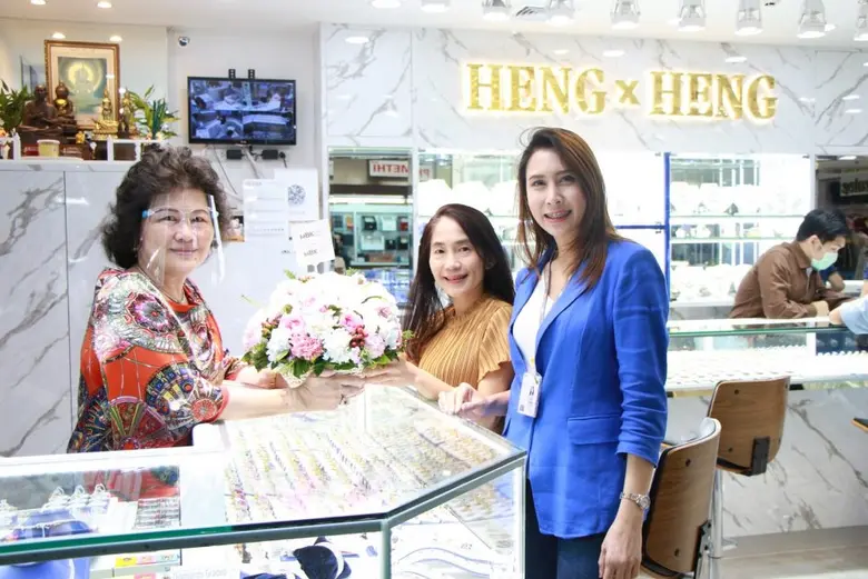 ตอกย้ำอาณาจักรร้านเพชรร้านทอง เอ็ม บี เค เซ็นเตอร์ แสดงความยินดีเปิดร้านเพชรทองเฮง x เฮง