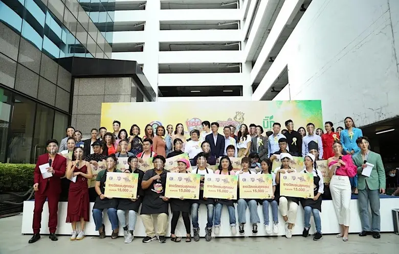 แซ๊ป แซ่บ! เมนู ANGEL FISH DEK ธุรกิจเรือสำราญ SPU กวาด 5 รางวัล เมนูสุดแซ่บ "เทพธิดาปลาร้าพาแซ่บ" จากละครดัง ทางช่อง 3