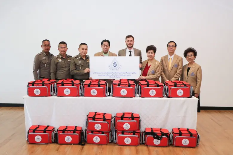 มูลนิธิกองทุนการกุศลสมเด็จพระศรีนครินทราบรมราชชนนี มอบยาและเวชภัณฑ์ ให้โรงเรียนตำรวจตระเวนชายแดน 220 โรงเรียนทั่วประเทศ
