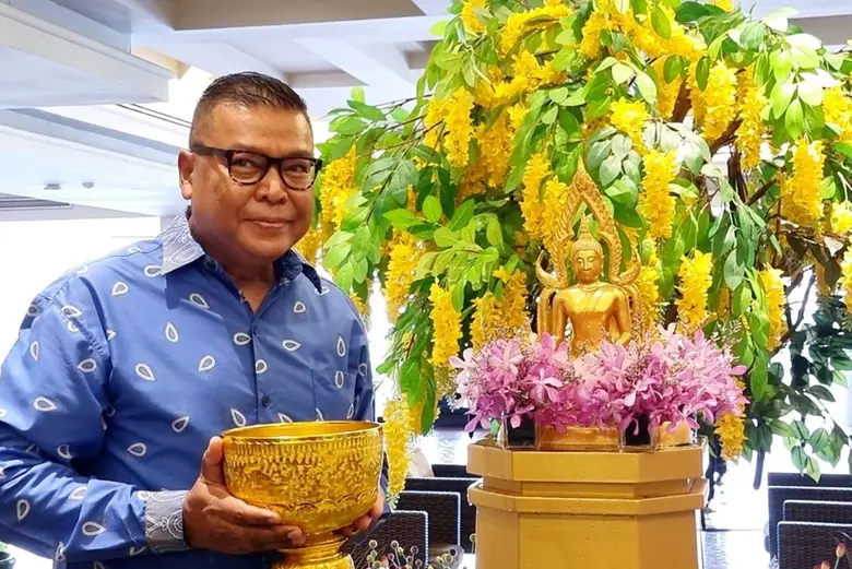 สมาคมประชาสัมพันธ์ไทย เชิญชวนชาวไทยสรงน้ำพระในเคหสถาน สืบสานประเพณีสงกรานต์ และลดการแพร่ระบาดของ COVID-19