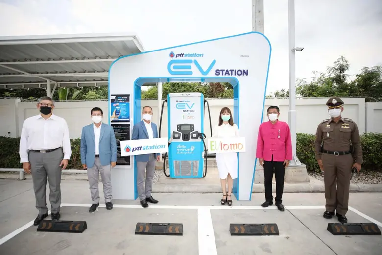 PTT Station - EVLOMO ร่วมนำร่องสร้างเครือข่าย EV Station ใน อีอีซี รองรับการใช้รถยนต์ไฟฟ้าเชิงพาณิชย์ในโครงการพัฒนา EV City บ้านฉาง