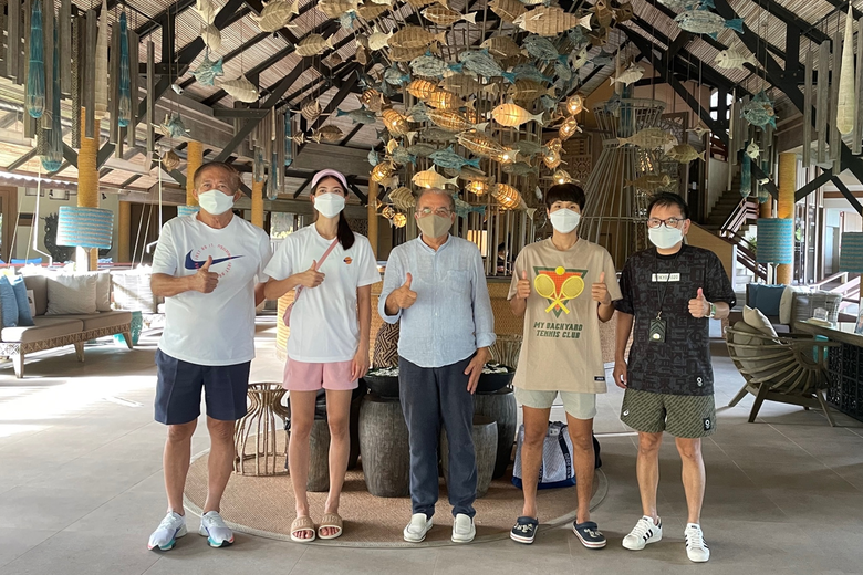 โรงแรมเคปพันวา ภูเก็ต ให้การต้อนรับ "น้องเทนนิส" ฮีโร่นักกีฬาเหรียญทองเทควันโด จากโตเกียวโอลิมปิก 2020