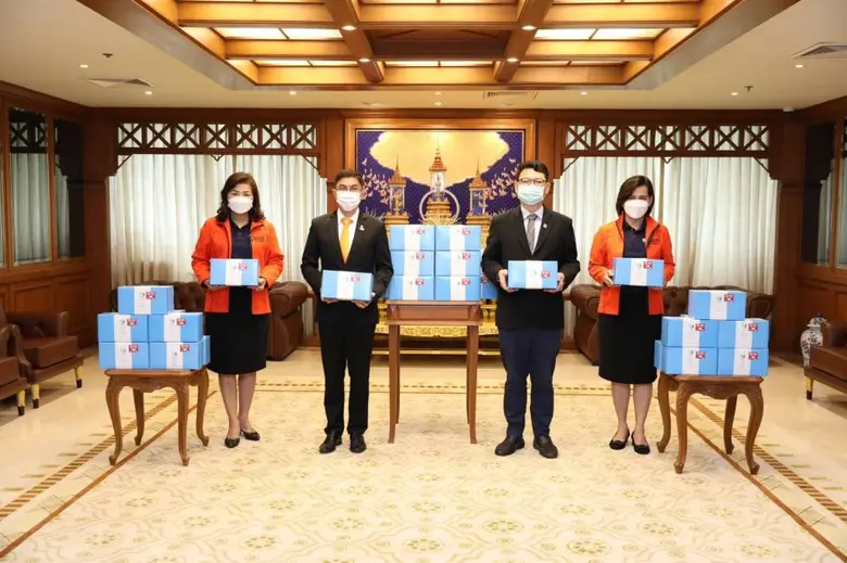 ธอส. มอบเงิน 900,000 บาท สนับสนุนโครงการ Covid Home Care  ให้แก่ สมาคมสมาพันธ์สถานประกอบการเพื่อสุขภาพและผู้สูงอายุ