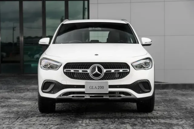เมอร์เซเดส-เบนซ์ ส่ง "Mercedes-Benz GLA 200 Progressive" ใหม่ เติมความร้อนแรงให้ตลาดรถยนต์คอมแพ็คเอสยูวี ในราคา 2,199,000 บาท