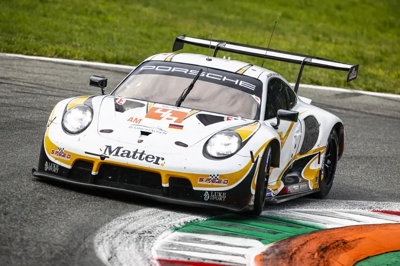 Twelve Porsche 911 RSR tackle the 24 Hours of Le Mans