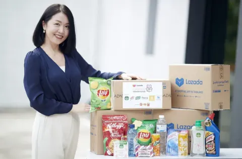 ลาซาด้าจับมือ 9 แบรนด์พันธมิตรบน LazMall ส่งความห่วงใยผ่านกล่อง LazadaCARES ให้กับผู้ได้รับผลกระทบจากโควิด-19 จำนวน 99,999 กล่อง