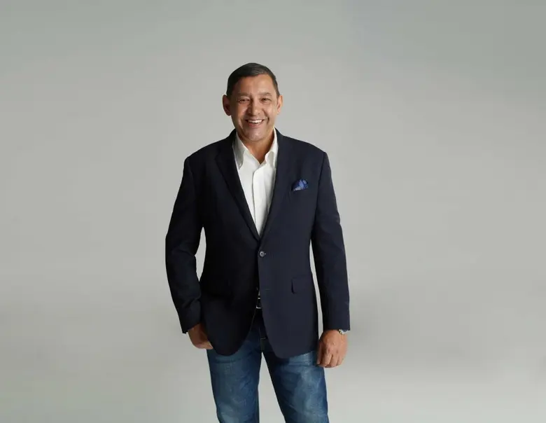 "James Richard Amatavivadhana", CEO of Mc Group, reveals fiscal year 2021/2022 strategies, announces Mc Jeans to be a leading Thai fashion and lifestyle retailer