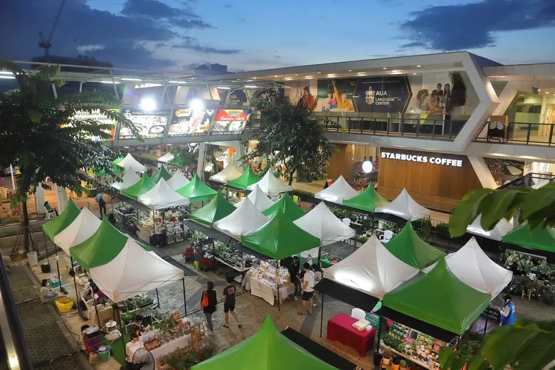 Celebrate the 7th Anniversary of BEEHIVE Lifestyle Mall, Muang Thong Thani