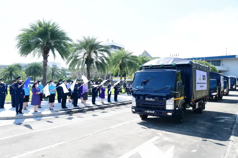 ธนาคารไทยพาณิชย์ร่วมกับกองทัพอากาศช่วยเหลือบรรเทาทุกข์ผู้ประสบภัยหนาว