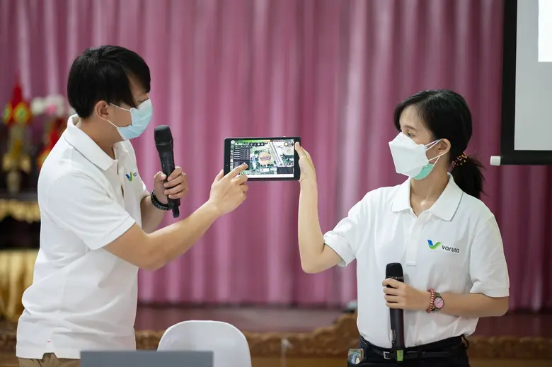 VARUNA ผู้นำด้านเทคโนโลยีเพื่อการเกษตรของไทย ภายใต้เครือ ARV  ผนึก Samsung สร้างสรรค์โครงการ "อบรมทักษะการบินโดรนแก่เกษตรกร" มุ่งพลิกโฉมเกษตรกรรมไทยสู่ยุคสมาร์ทฟาร์ม