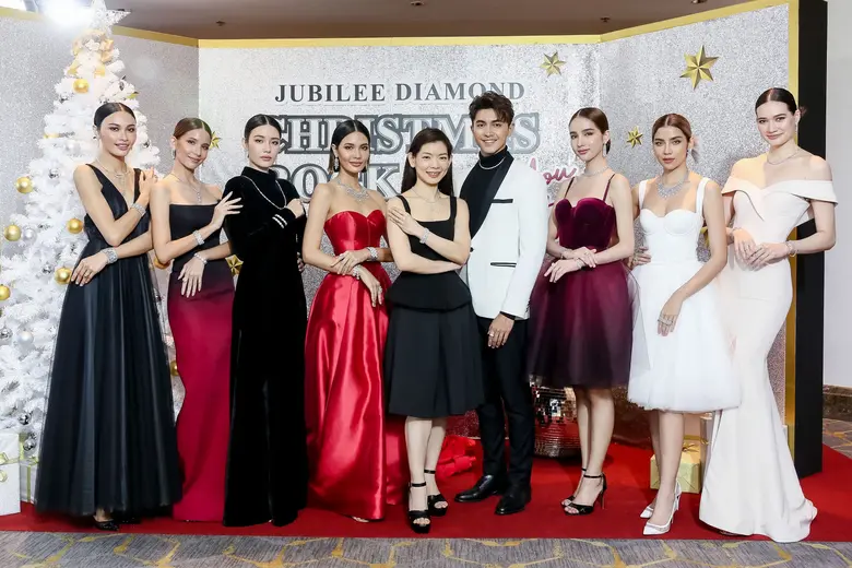 ยูบิลลี่ ไดมอนด์มอบของขวัญเลอค่า ต้อนรับเทศกาลแห่งความสุข ด้วยเพชรสุดตระการตากว่า 500 ล้านบาท ในงาน Jubilee Diamond Christmas Rock Thank You Party