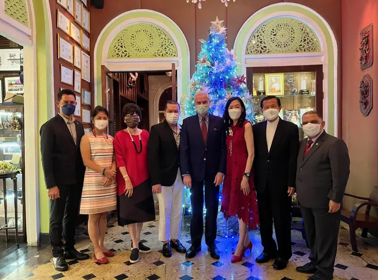 เอกอัครราชทูตโปรตุเกสประจำประเทศไทย ให้เกียรติไปร่วมดินเนอร์ที่บลู เอเลเฟ่นท์ กรุงเทพฯ