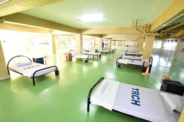 หาดทิพย์ ส่งมอบ "ห้องหาดทิพย์" ห้องอเนกประสงค์ทางการแพทย์ และรถพยาบาลฉุกเฉิน เฉพาะกิจ สนับสนุนการปฏิบัติงานช่วยเหลือผู้ป่วยของโรงพยาบาลท่าโรงช้าง จ.สุราษฎร์ธานี